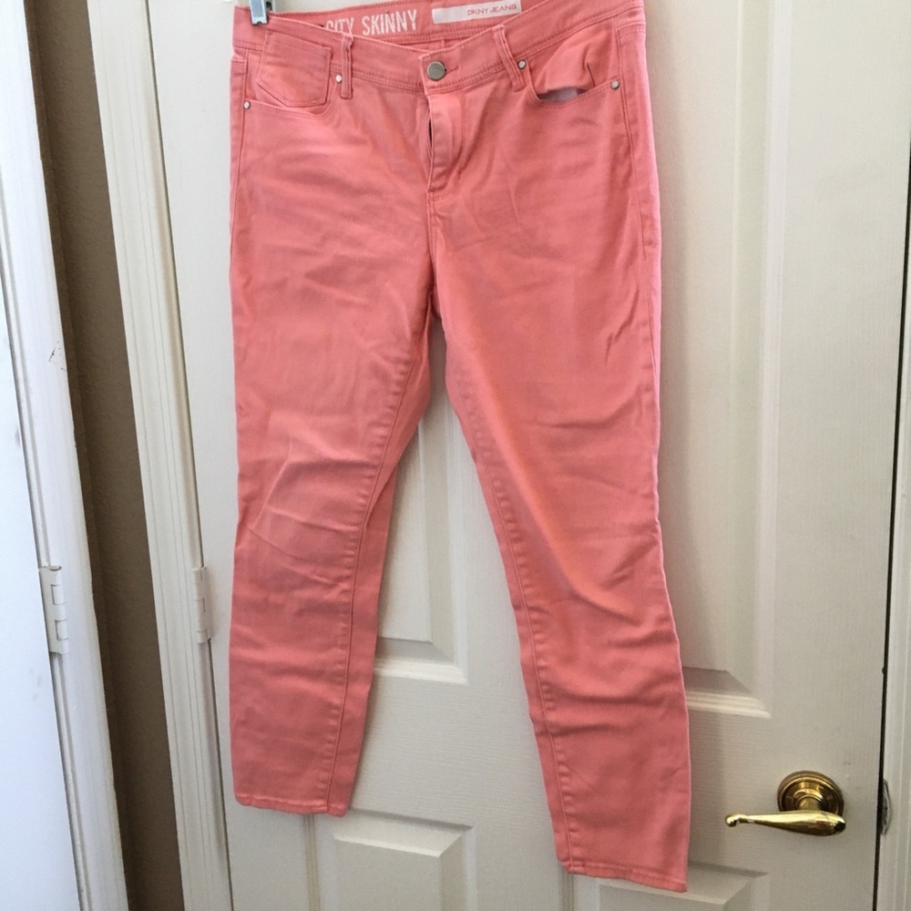 FINAL MARKDOWN Ladies dkny Jeans 8